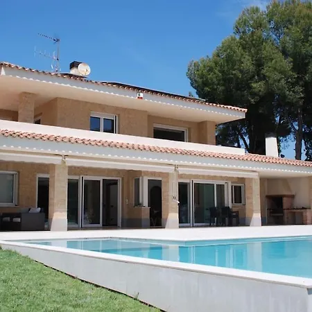 Villa Exclusiva De Lujo Con Piscina En