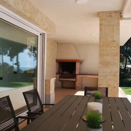 Exclusiva De Lujo Con Piscina En Villa Alcossebre